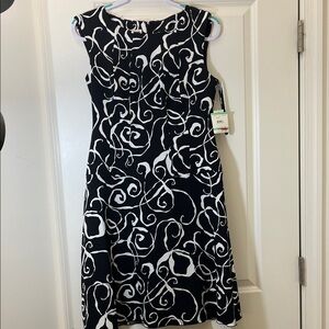 NWT Anne Klein Black and White Swirl Midi Dress